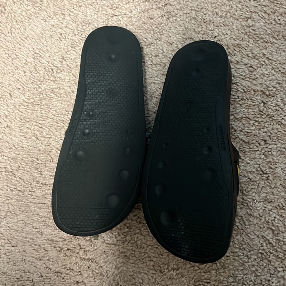 Off White Slides - Picture 2 of 3